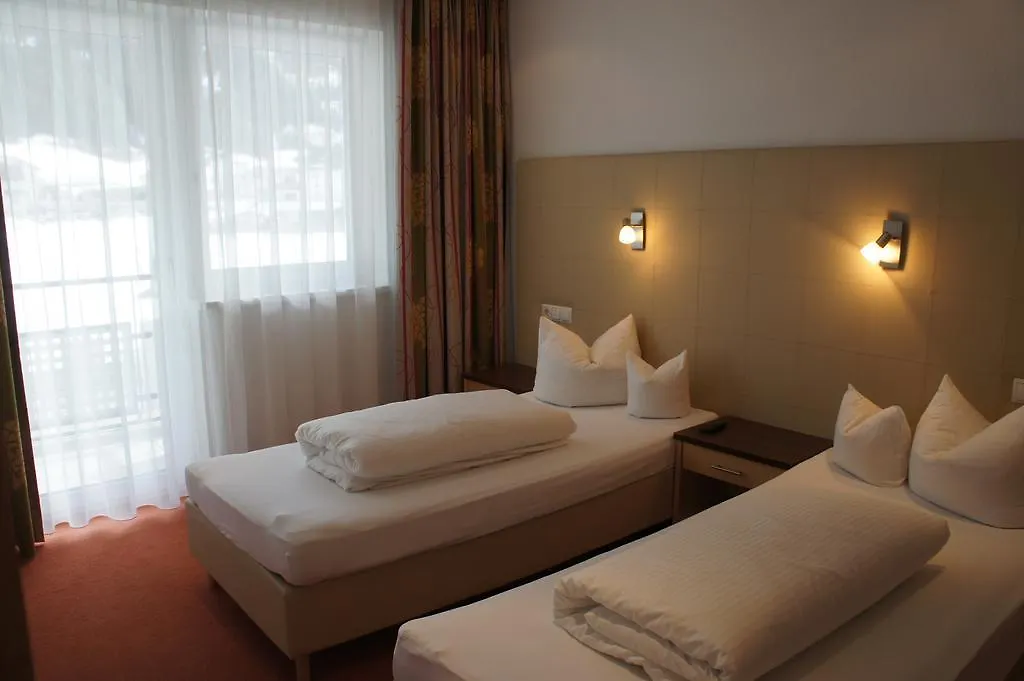 Apartment Alpinea Appartements Ischgl